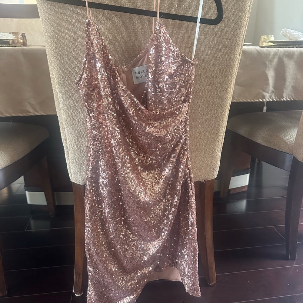 Rose gold sleeveless sequin dress